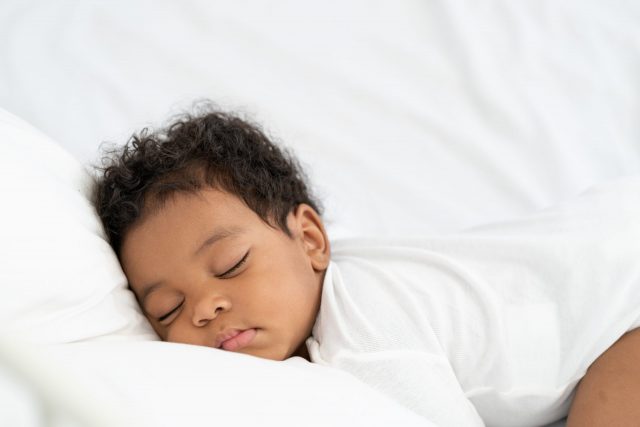 Sommeil profond de bébé