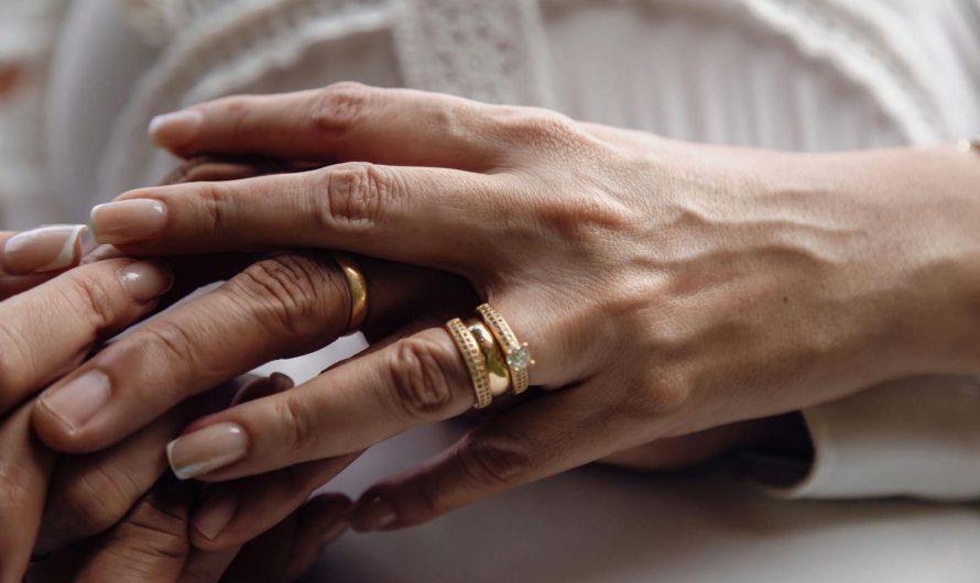 Alliance femme : découvrir les détails raffinés qui rendent chaque modèle unique