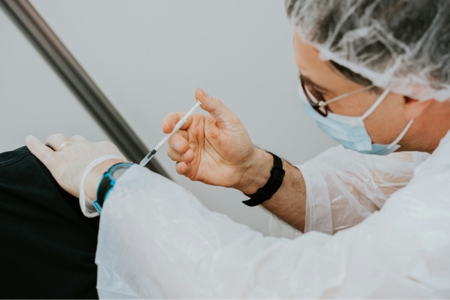 Vaccination et immunité collective : réponses aux mythes les plus fréquents